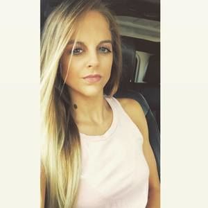 Meet your Posher, Chloe'